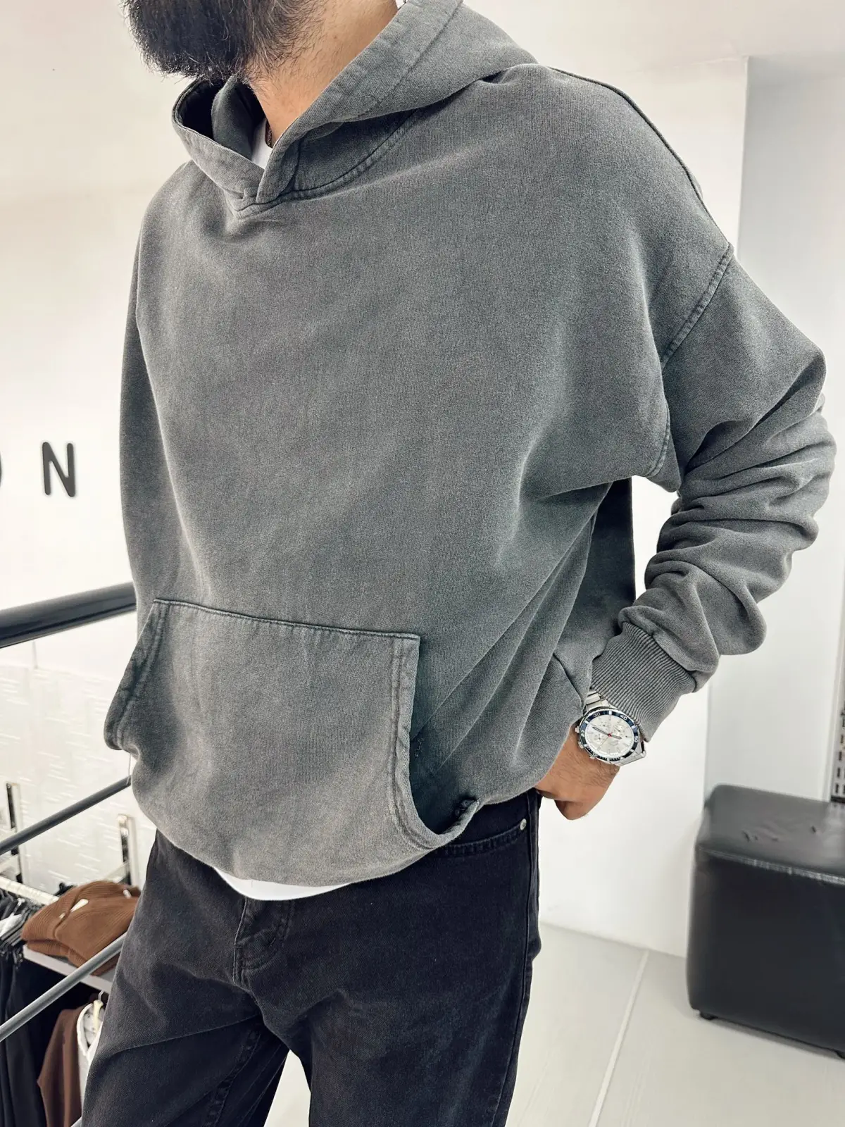 Kapşonlu Yıkamalı Sweatshirt