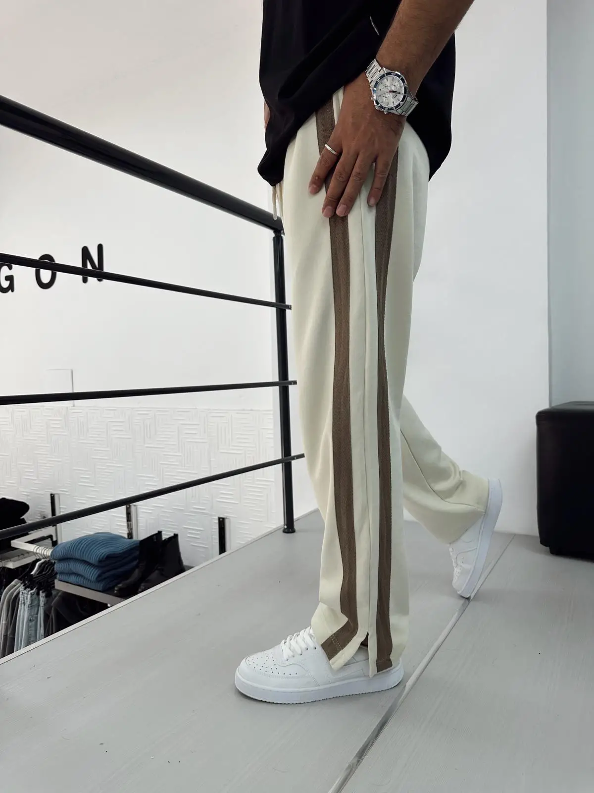 Kesik Paça Çift Şerit Eşofman