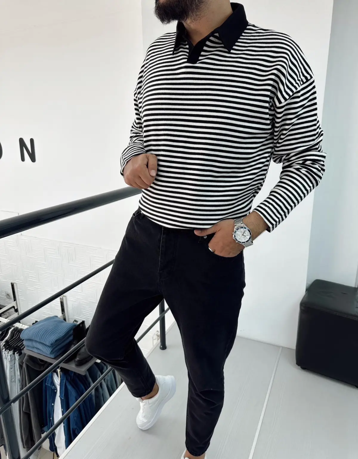 Yakalı Çizgili Sweat