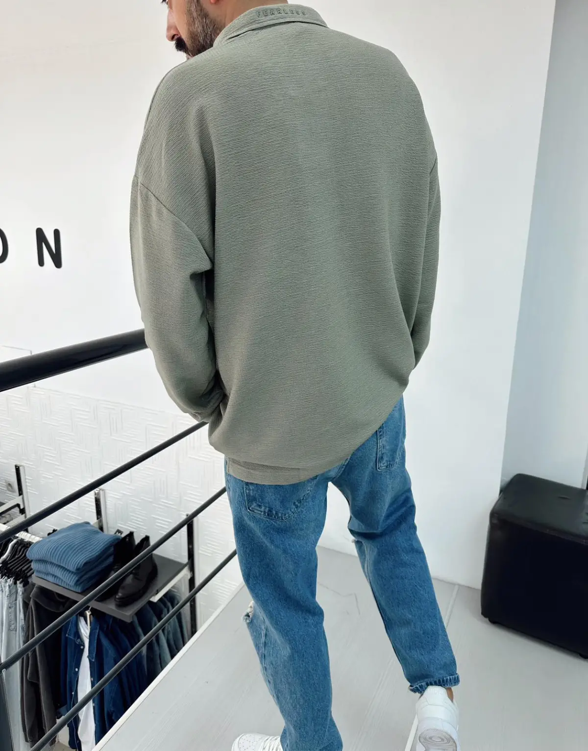 Yakalı Baskılı Sweat