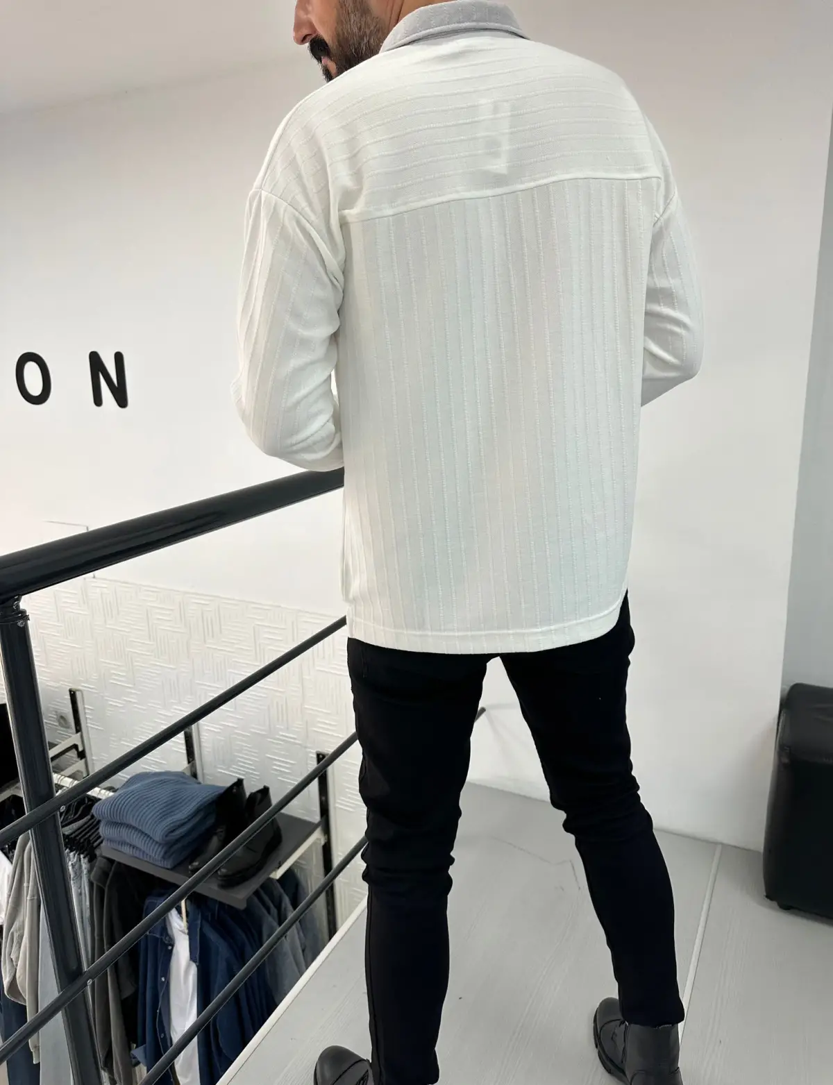 Yakalı Baskılı Sweat