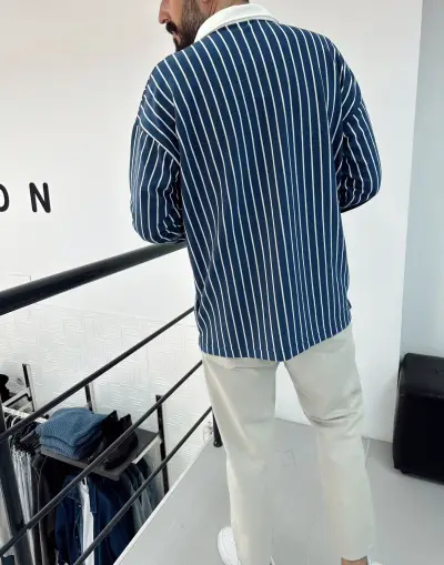 Yakalı Baskılı Sweat