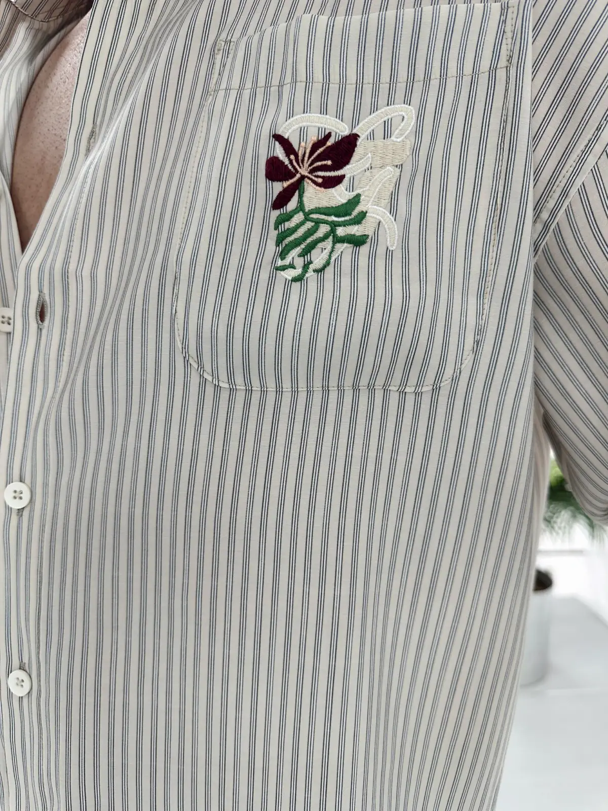 Cebi Nakışlı Gömlek