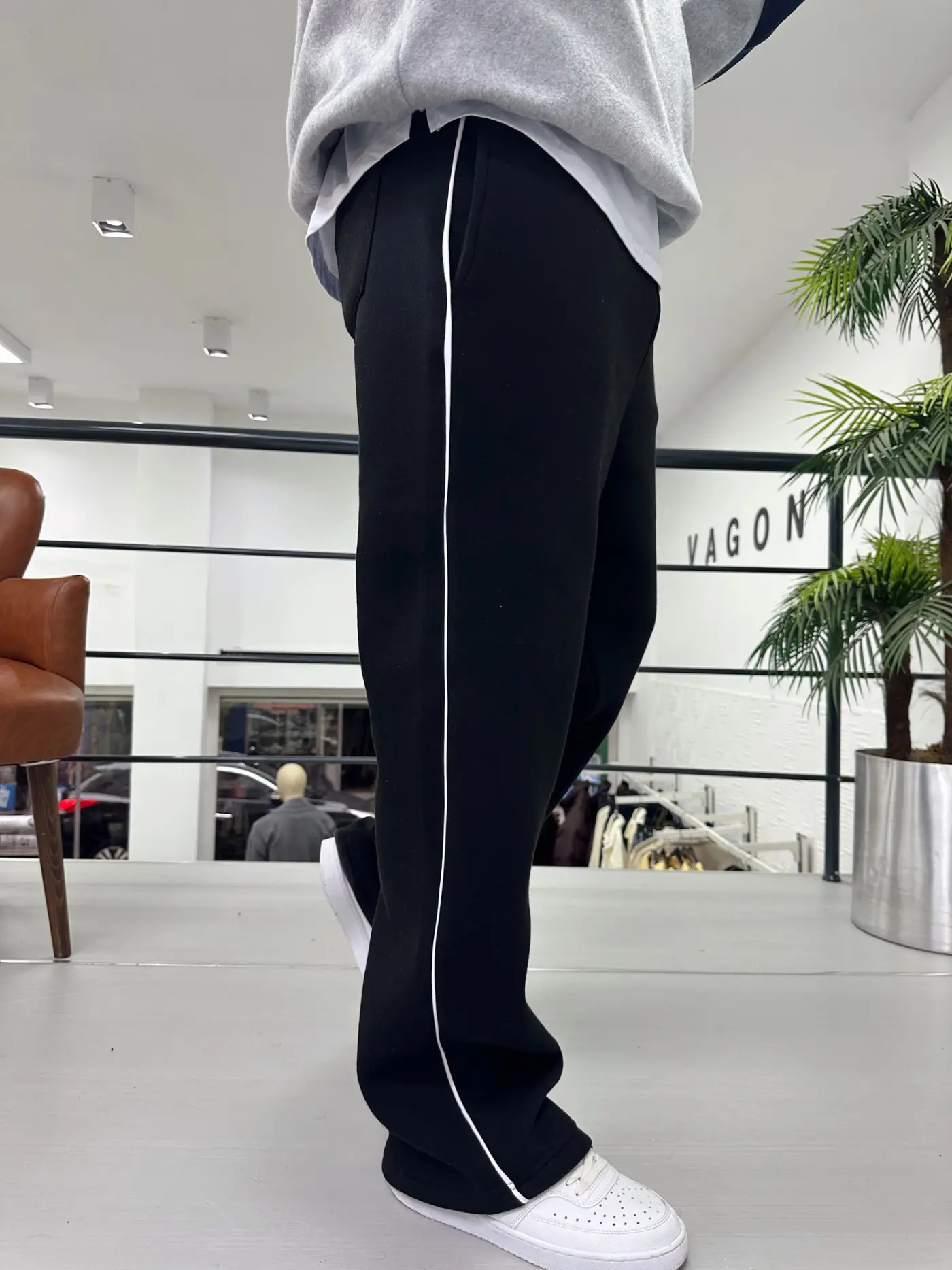 Şerit Detay Baggy Eşofman