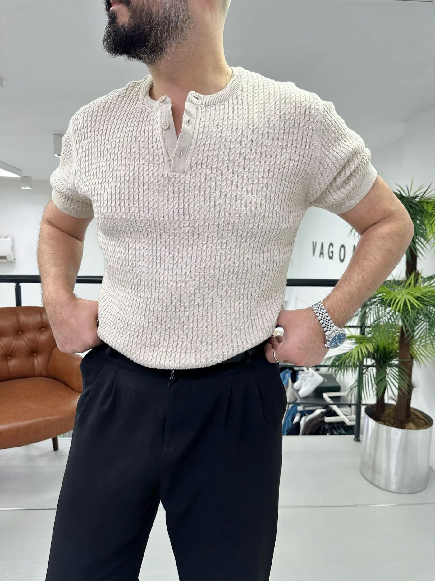 Yaka Düğme Triko Tişört